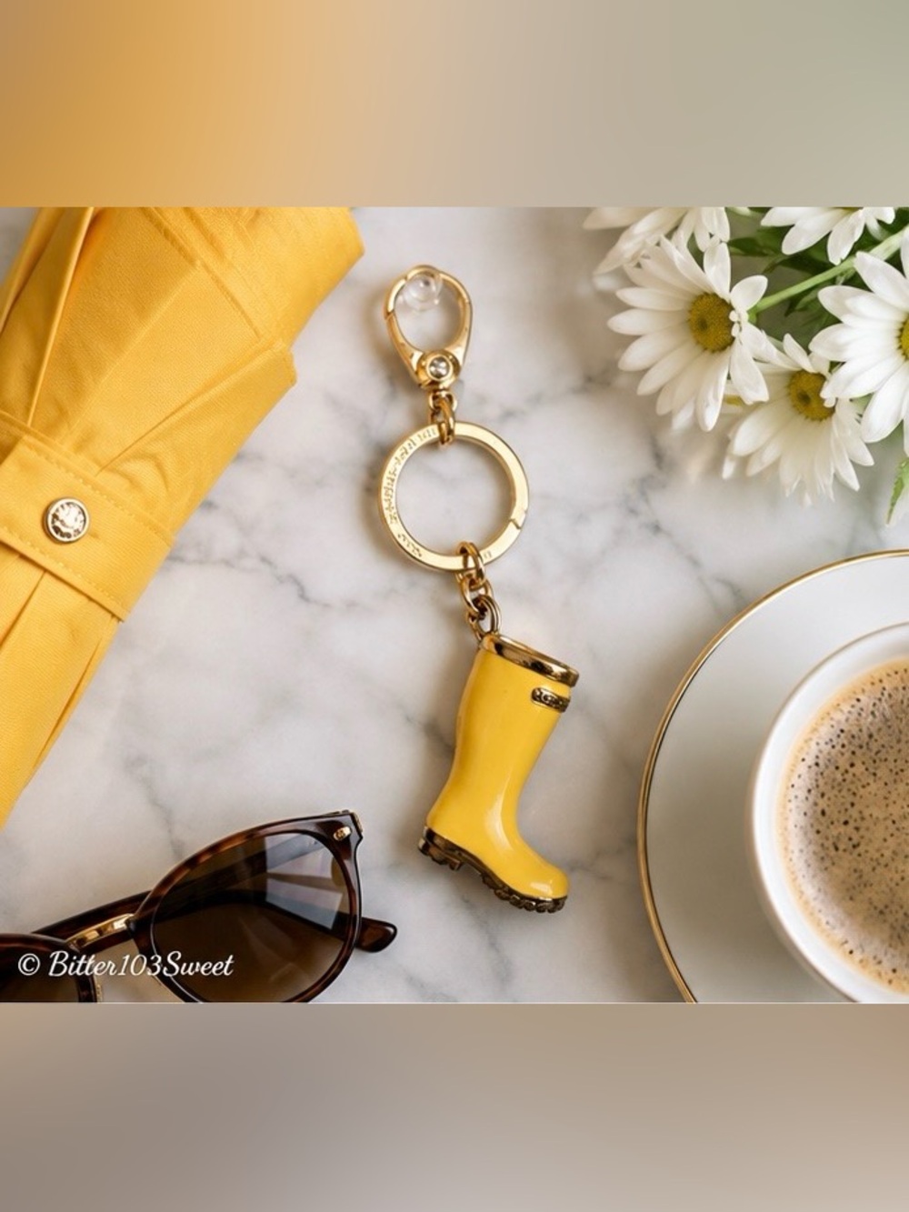 Henri Bendel Rain Boot Vintage Keychain Bag-Charm - Picture 2 of 13